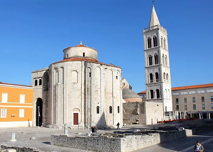 With A Parking Space - 14958 公寓