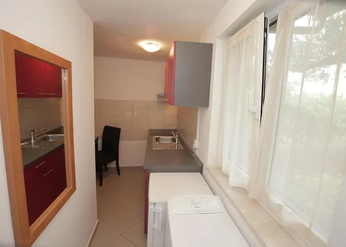 With A Parking Space - 14958 公寓